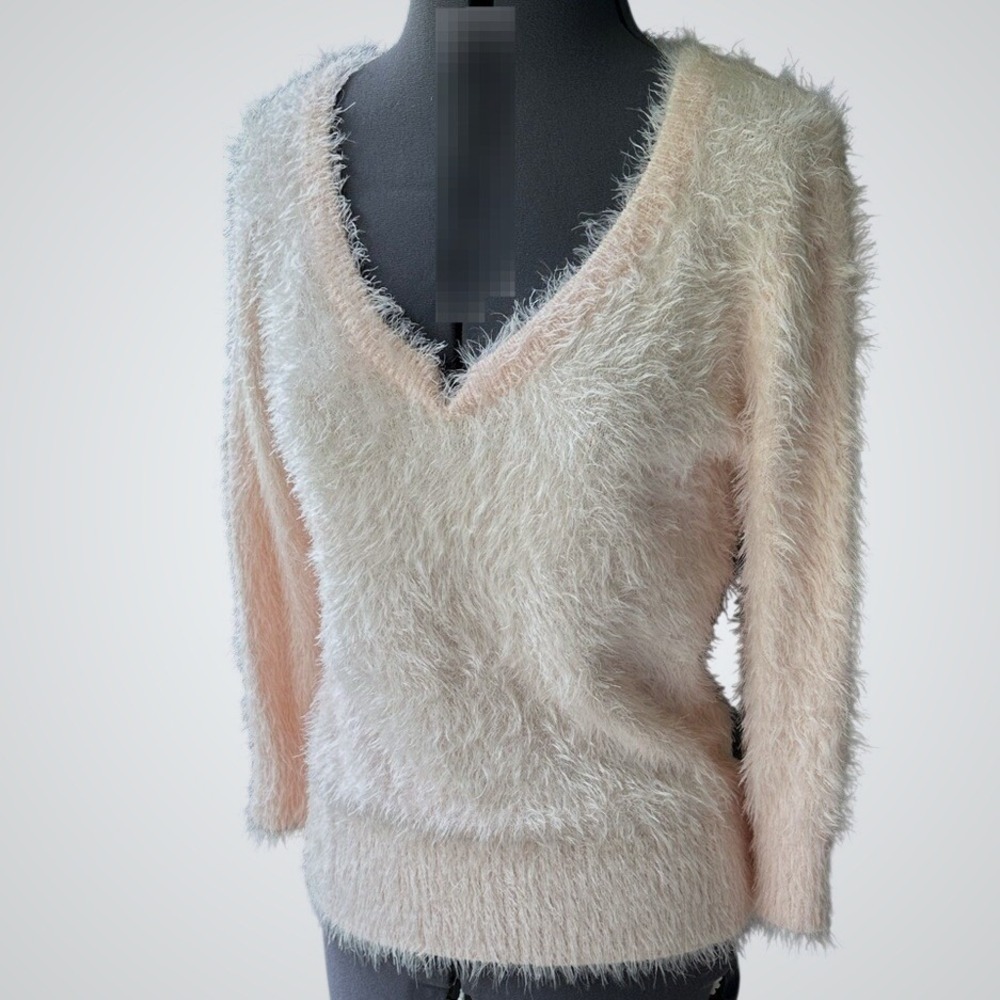 Almost Famous Blush Fuzzy V-Neck Sweater Women's size L Valentine Date Feminine